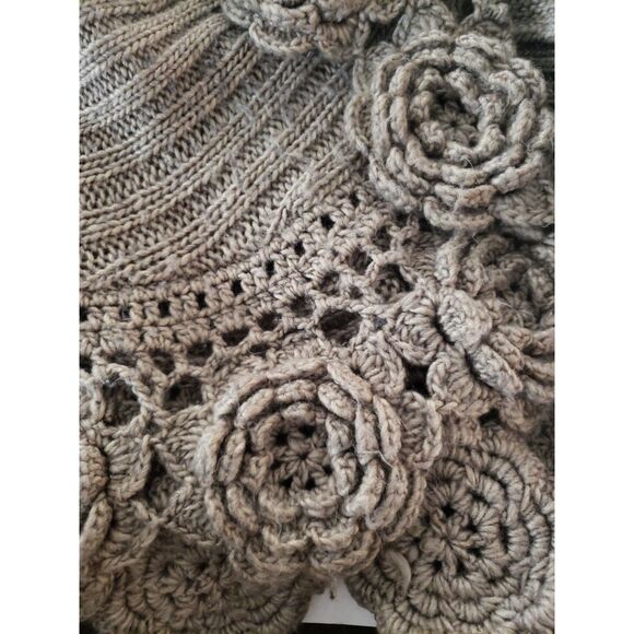 Roz & Ali VTG Wool Blend Crochet Tan Rosette Tie Snap Over Shrug Vest Size 14/16 - Picture 6 of 7